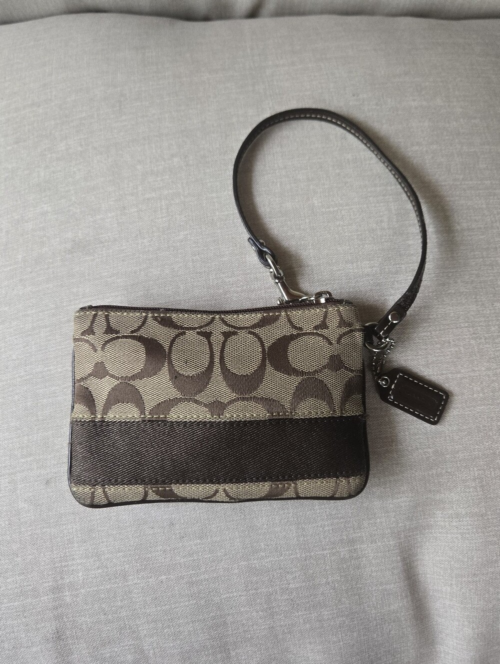 Coach Signature Jacquard Canvas Wristlet Brown Tan Mini Clutch - Picture 3 of 10